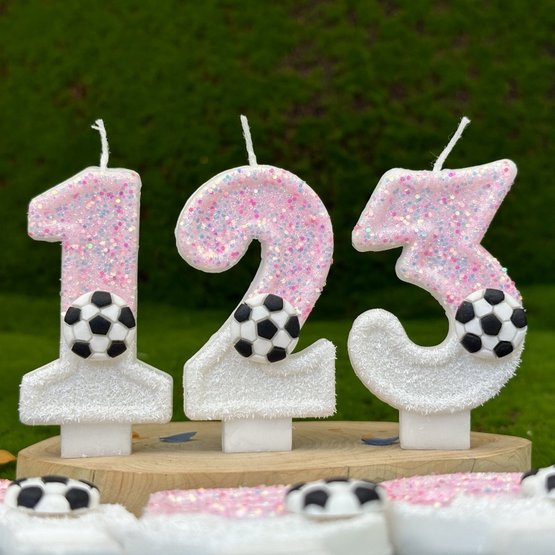 Pembe Beyaz Pullu Spor Futbol  - Candle For Supplies incelemesi ve fiyatı